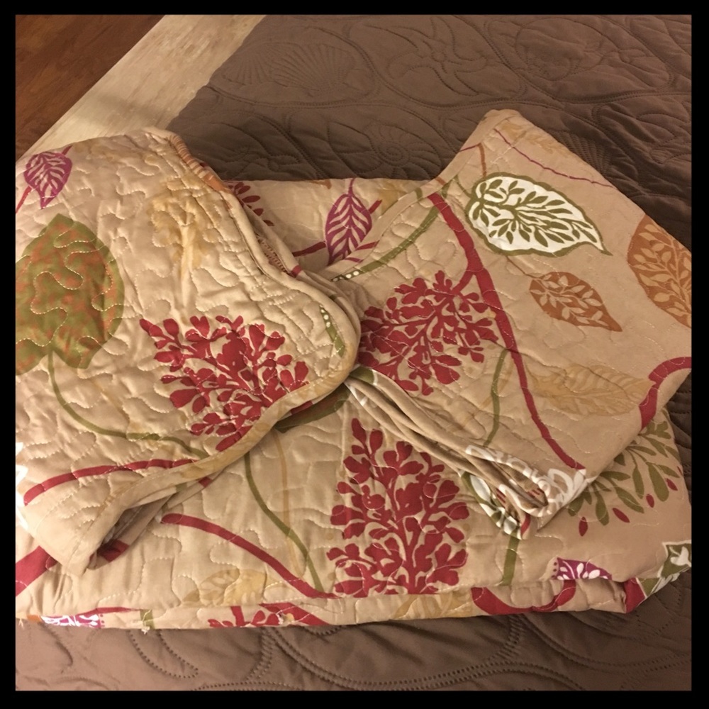 Full/queen bedding set